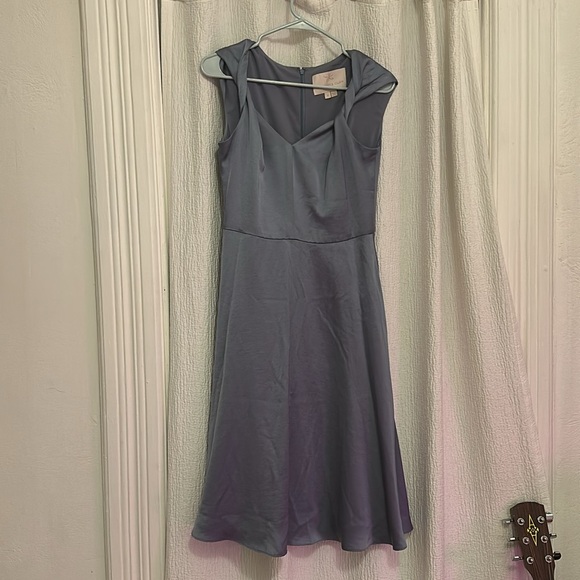 Gal Meets Glam Marion Twist V-Neck Satin Dress - Picture 8 of 10